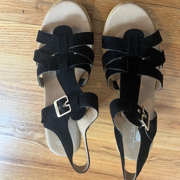 Dr. Scholl’s comfy cute black wedges - Picture 2 of 3